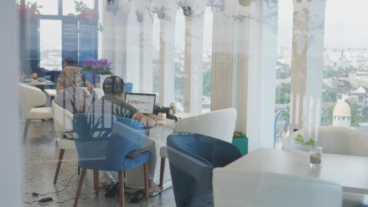 Cavinton Hotel Malioboro Yogyakarta By Tritama Hospitality Exterior photo