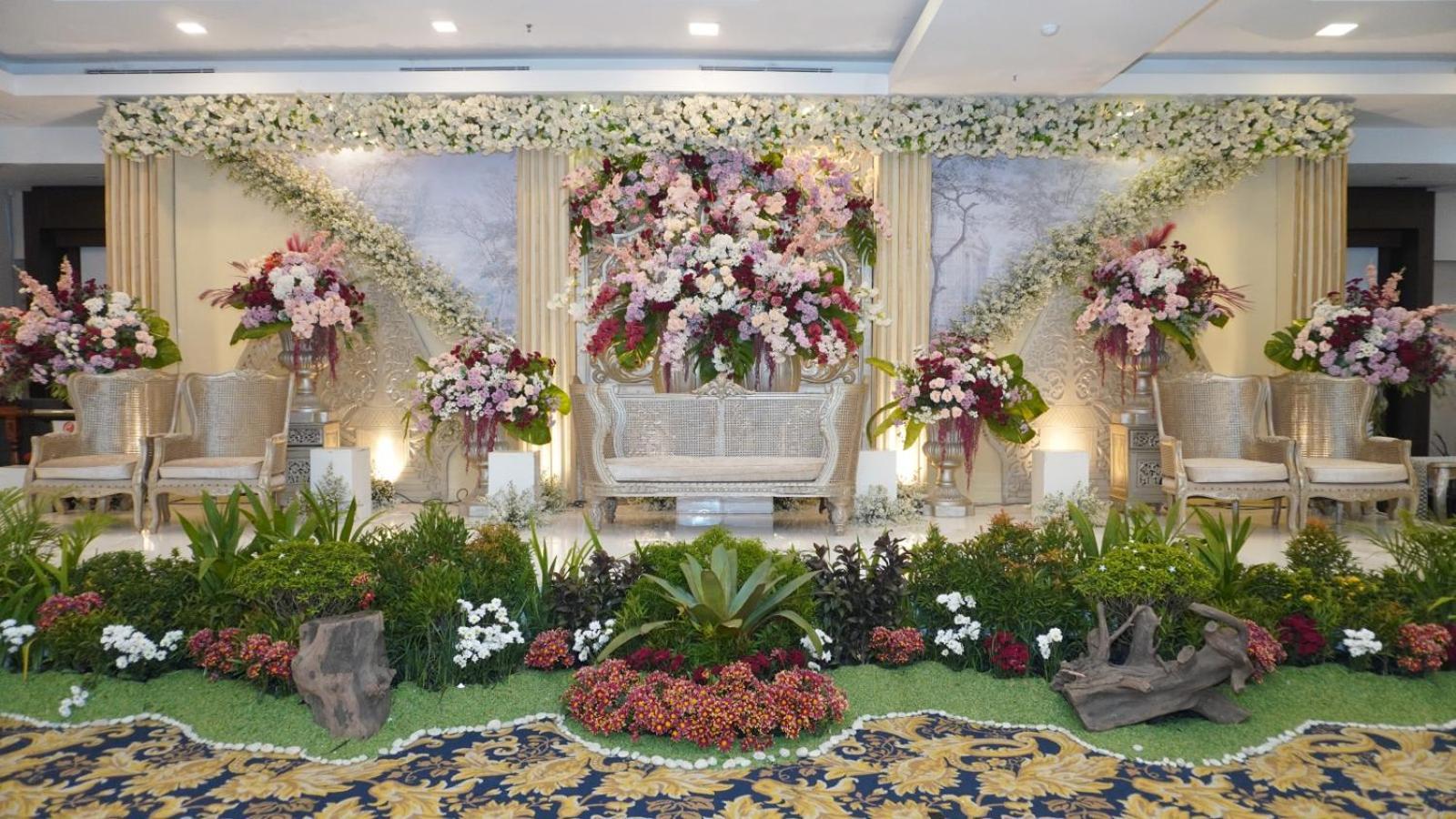 Cavinton Hotel Malioboro Yogyakarta By Tritama Hospitality Exterior photo